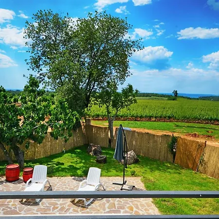 House Lanima Holiday home *