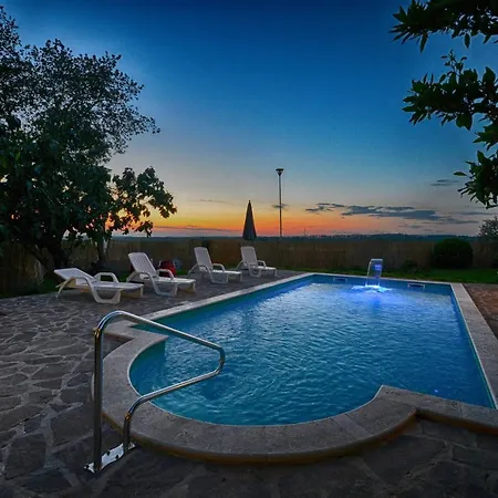 Holiday home House Lanima *